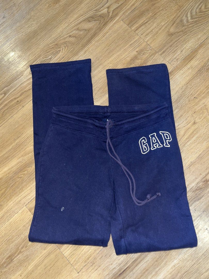 Gap Navy Blue Sweatpants Joggers Size XS (Category: Other Bottoms) located in Paranaque City. Submitted by kalattt (Listing ID 1460401615, Image 1). Description: - Navy blue sweatpants from Gap - Drawstring waist - Gap logo on the left leg - Size XS - Small mark on the left leg (please check photos) - Ideal for lounging or casual wear.