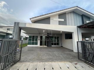(Category: ) located in . Submitted by mudah755139 (Listing ID 1449725937, Image 1). Description: .