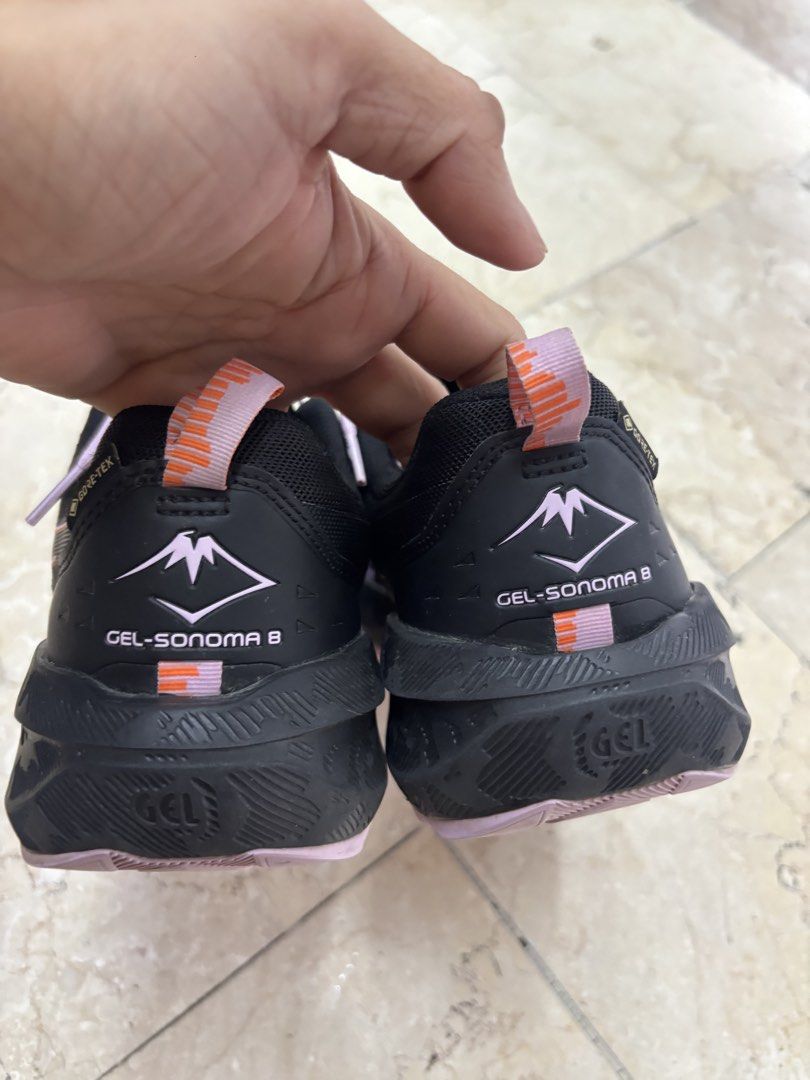 GEL-SONOMA 8 GTX (Category: Sneakers) located in Pasig City. Submitted by bootsoftravel_ph (Listing ID 1460501010, Image 2). Description: GEL-SONOMA 8 GTX used - Good FOR SALE Pair only FREE shipping!!! Issue: used Price ₱2,495 size: EU 42 / UK 8 / US 9 Guaranteed 100% Legit 💯 We ship nationwide 🚚.