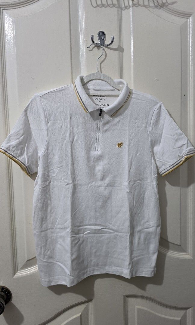 Giordano polo shirt (Category: Shirts) located in Dasmarinas. Submitted by 32mimimi (Listing ID 1460398258, Image 2). Description: .
