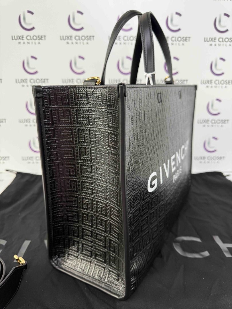 Givenchy tote bag Medium (Category: Luxury Bags & Wallets) located in Las Pinas. Submitted by happystar_cac724 (Listing ID 1460375153, Image 1). Description: - Brand new comes with shoulder sling and dustbag.