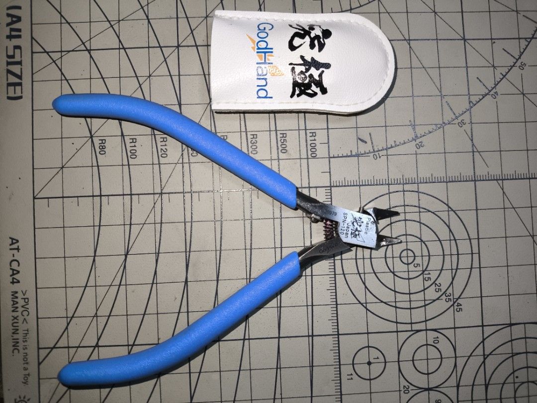 GodHand SPN-120 Ultimate Nipper (Category: Craft Supplies & Tools) located in Manila. Submitted by tobats_kun (Listing ID 1460507529, Image 1). Description: 🛠️ GodHand SPN-120 Ultimate Nipper – Good Condition Selling my Genuine GodHand SPN-120 Ultimate Nipper, ideal for Gunpla/model kit building. ✅ Model: SPN-120 ✅ Genuine GodHand ✅ Good working condition ✅ Sharp and precise for clean nub removal ✅ Includes original protective cover ✅ Well maint