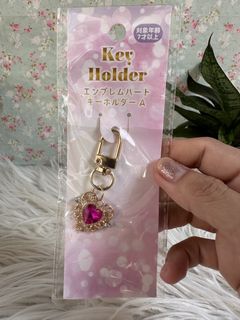(Category: ) located in . Submitted by favoritepreloved (Listing ID 1460358377, Image 1). Description: .