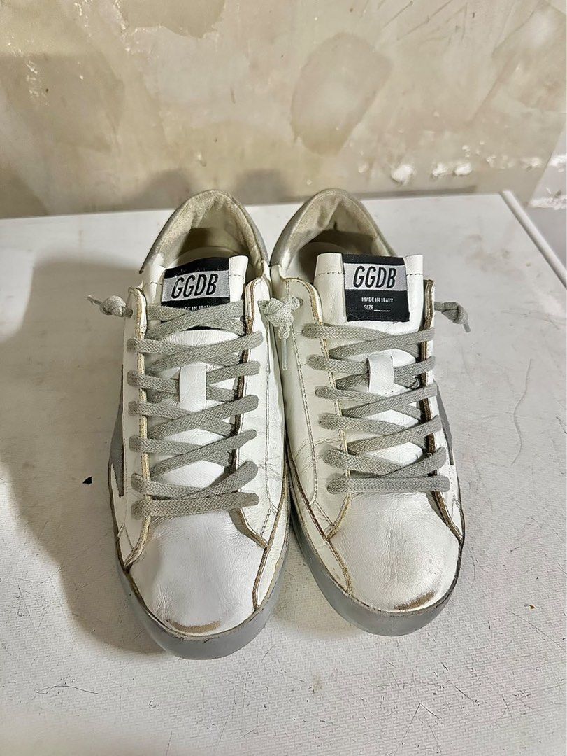Golgen Goose Delux Brand | Silver tab (Category: Sneakers & Footwear) located in Maramag. Submitted by doy.thrift (Listing ID 1460433580, Image 2). Description: EXCELLENT CONDITION NO ISSUE PAIR ONLY 39eur 24.5-25cm.