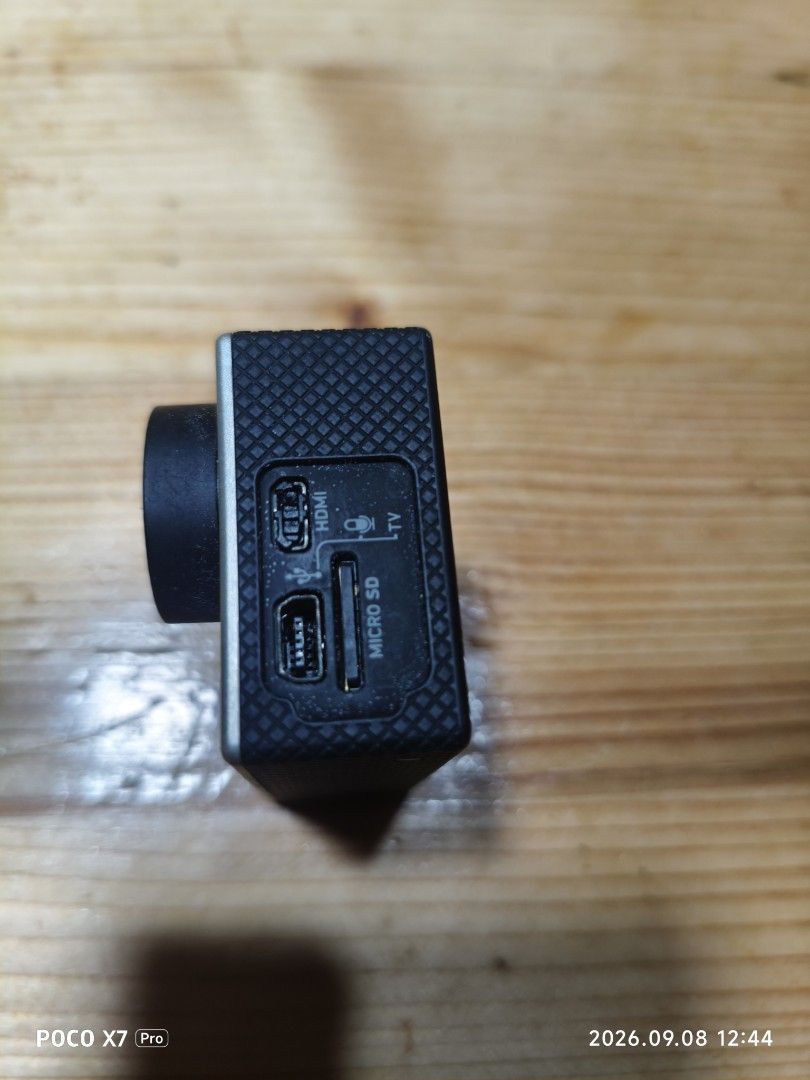 GoPro HERO3+ Action Camera (Category: Cameras) located in Baguio. Submitted by baguiobeans (Listing ID 1460346993, Image 3). Description: Unit, battery and 32gb sony mmc only.. No issues .