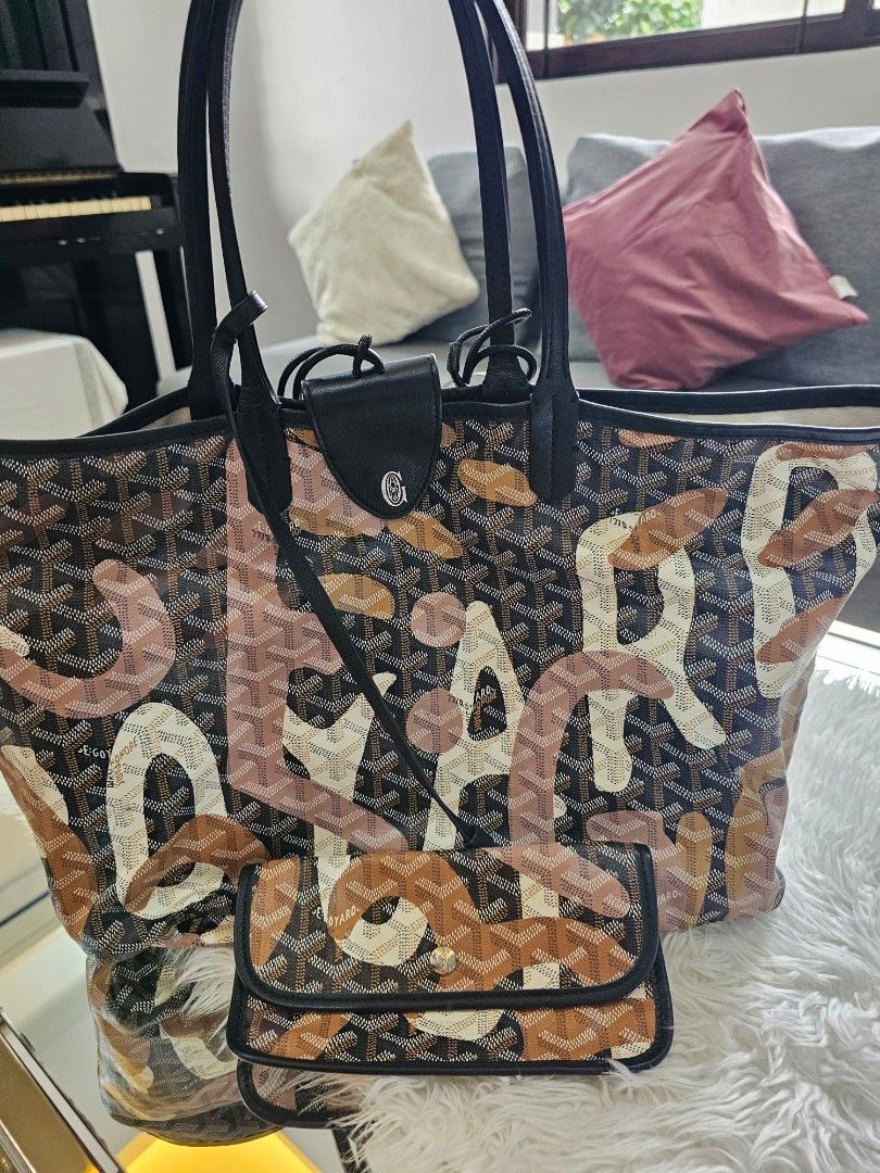 Goyard St. Louis Tote Bag PM (Category: Luxury Bags & Wallets) located in Antipolo. Submitted by sashvn (Listing ID 1460378094, Image 1). Description: - Classic Goyard tote bag -Excellent Condition - Features iconic all-over print - Comes with a matching pouch - Ideal for everyday use or travel - Spacious interior - Sturdy handles - A timeless addition to your collection.