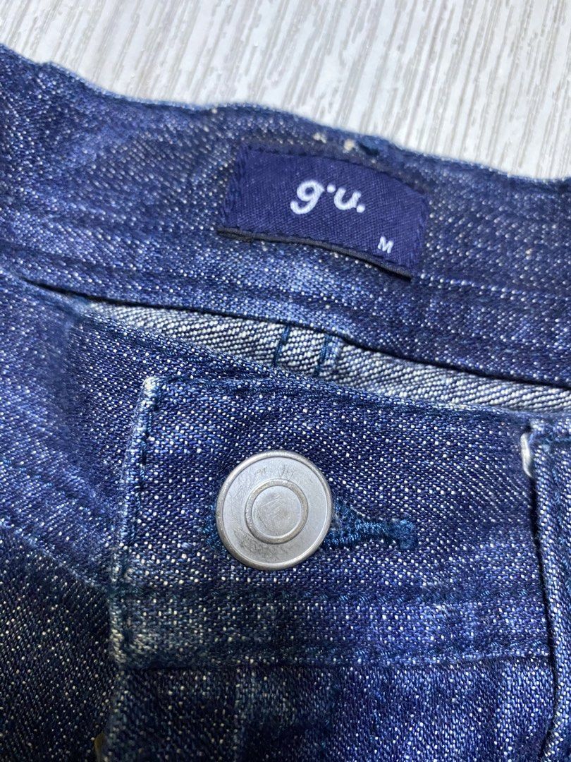 GU Denim Shorts Size M (Category: Shorts) located in Pasig City. Submitted by terrencec34805 (Listing ID 1460496782, Image 2). Description: - Dark wash denim shorts from GU jorts Excellent condition Size:Medium Waist:32 Length:25 Price:500.