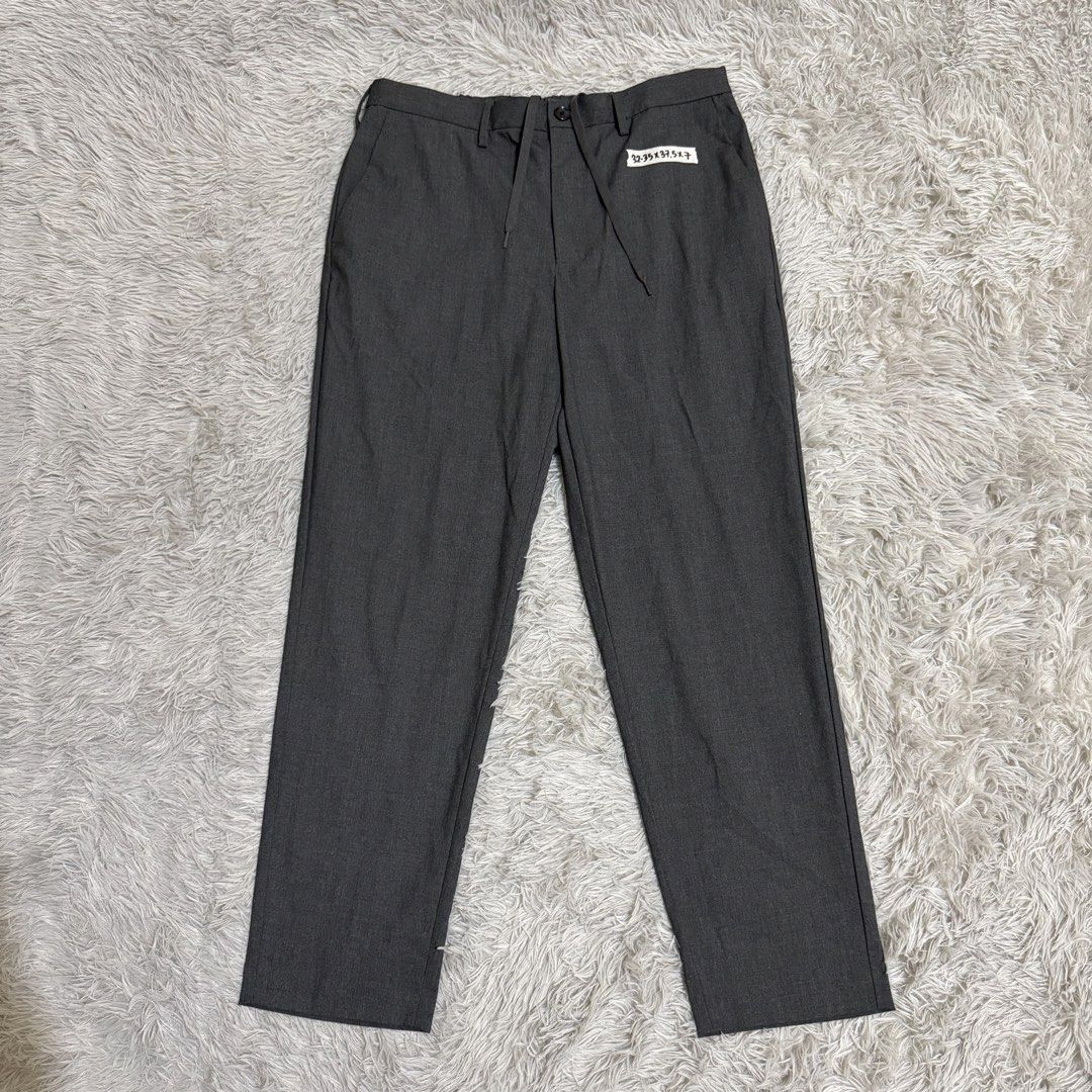 GU MEN’S EASY ANKLE PANTS (Category: Trousers) located in Manila. Submitted by thrifthing_121102 (Listing ID 1460483972, Image 1). Description: •SIZE LARGE •WAIST: 32-35” •LENGTH: 37.5” •HEM: 7” •EXCELLENT CONDITION •NO ISSUES ₱499 + SF ✅All items are in excellent to new condition. ✅Color may vary due to lighting. 📦J&T Express or Lalamove Shipping. 💸Gcash Payment. 📍Moonwalk, Paranaque City.