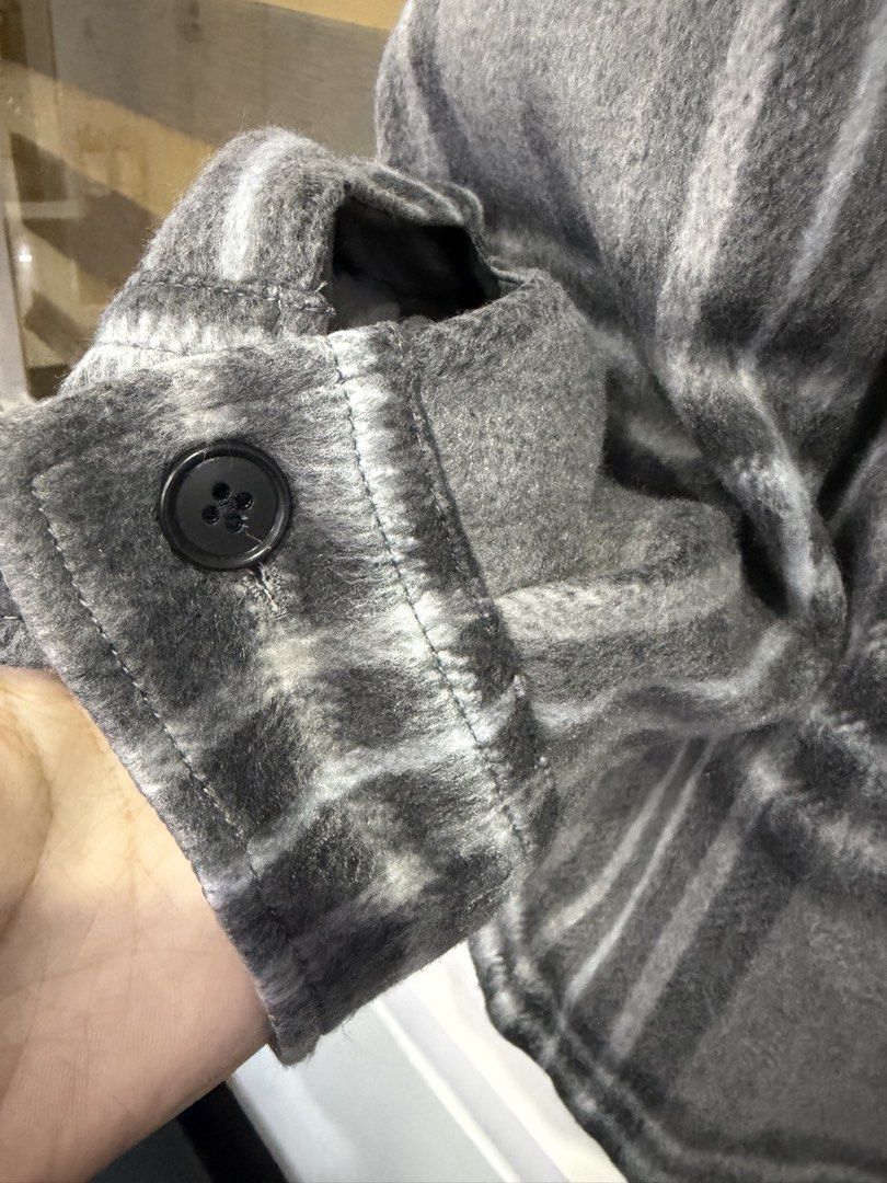 Gu overshirt jacket (Category: Coats, Jackets and Outerwear) located in Manila. Submitted by kristinata44809 (Listing ID 1460330423, Image 3). Description: W22 L27.