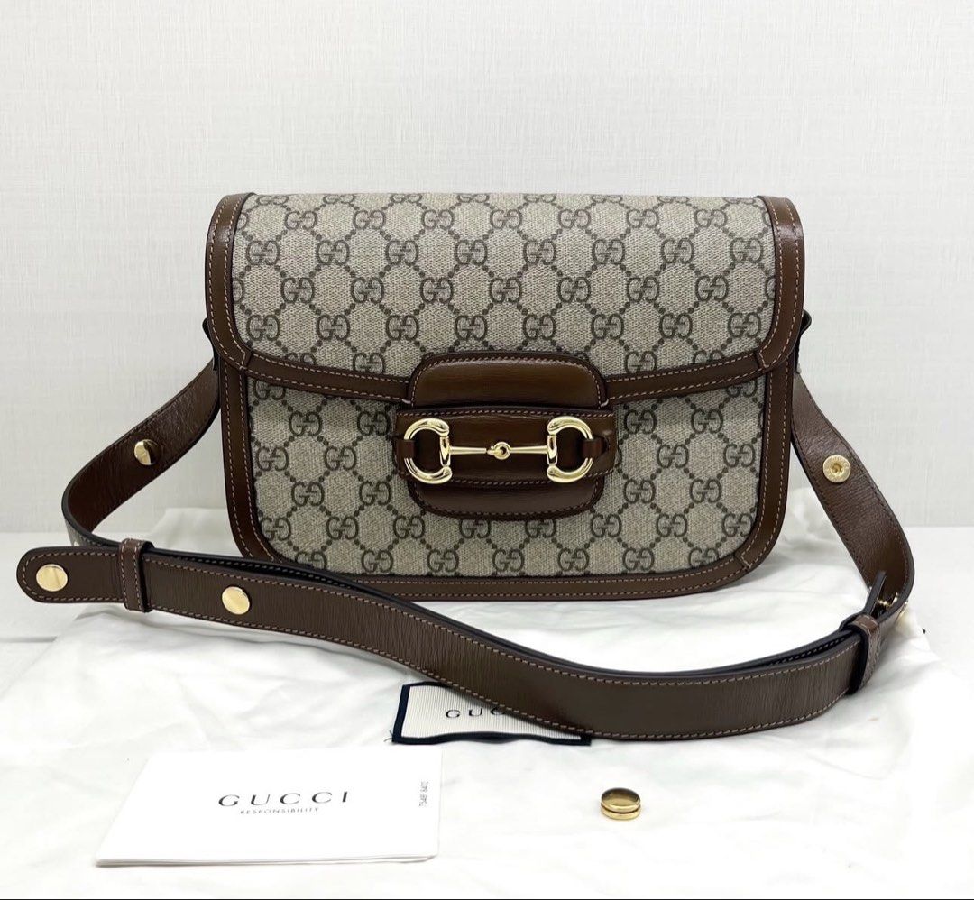 GUCCI 1955 medium horsebit brown (Category: Luxury Bags & Wallets) located in Tagaytay City. Submitted by eg_gallery (Listing ID 1460304808, Image 1). Description: guaranteed authentic / dustbag, booklet, extra clip.