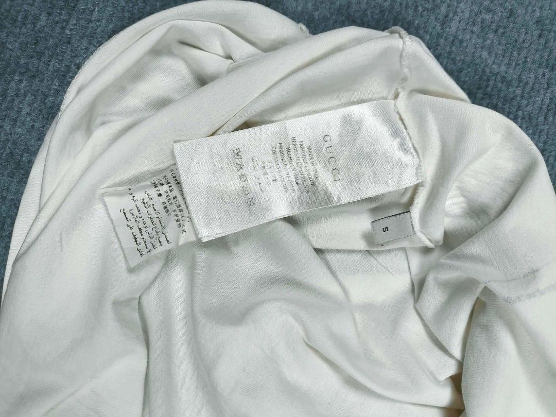 Gucci Guccify T-Shirt (Category: Shirts) located in Tayabas. Submitted by renew.revibe (Listing ID 1460487235, Image 3). Description: Gucci Guccify T-Shirt Excellent Condition Small (20x26) 500 +SF.