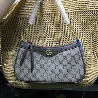 (Category: ) located in . Submitted by lizzy.cloud (Listing ID 1460404417, Image 1). Description: .