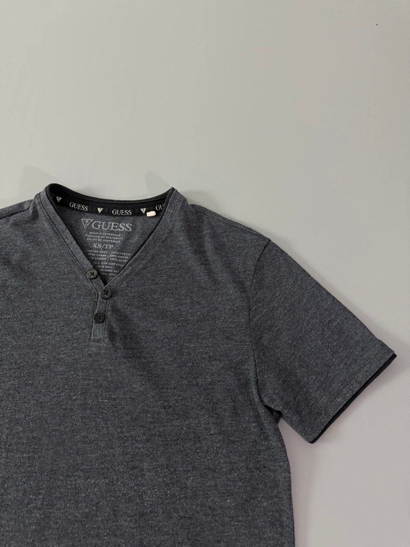 GUESS (Category: Tshirts & Polo Shirts ) located in Guagua. Submitted by sweetboyy (Listing ID 1460410203, Image 3). Description: GUESS EXCELLENT CONDITION / NO ISSUE SIZE XSMALL ON TAG / DIMES L26 W19.