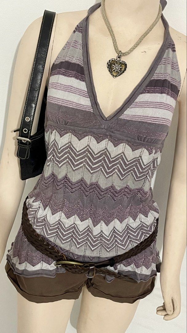 Halter top (Category: Sleeveless) located in Cavite. Submitted by gwythrifts (Listing ID 1460464643, Image 3). Description: ⚞^. .^⚟ Halter top ₱ 100 Size: Freesize Condition: 8/10 📍General Trias.