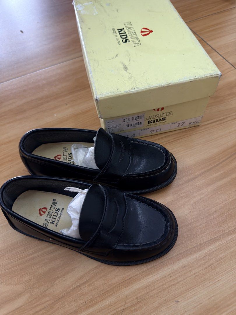 Haruta kids loafers (Category: Babies & Kids Fashion) located in Alfonso. Submitted by jbcamet (Listing ID 1460430339, Image 1). Description: Haruta kids loafers Size 17 EEE Authentic Brandnew No issue.