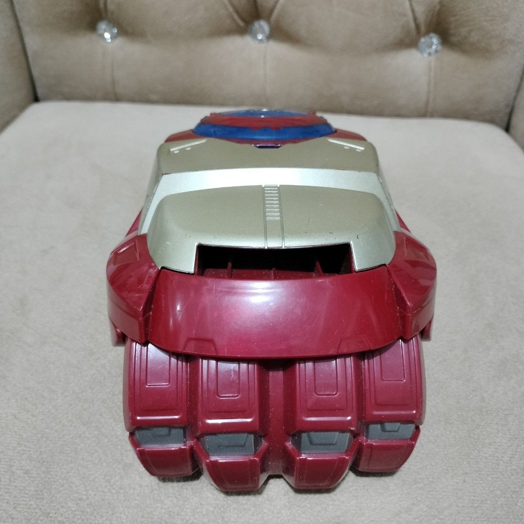Hasbro Marvel Iron Man Motorized ARC FX Gauntlet (Category: Action & Battle Toys) located in Imus. Submitted by viaysthriftshop (Listing ID 1460403746, Image 3). Description: .