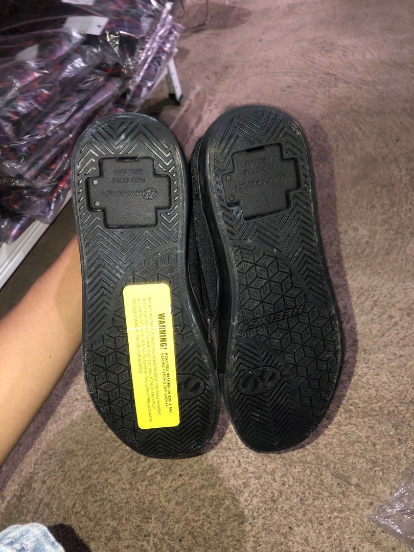 🏷️Heelys (Category: Sneakers) located in Cagayan de Oro. Submitted by jericc1 (Listing ID 1460459794, Image 3). Description: 🏷️HEELYS Size :7us / 39eu / 25cm Price :3499 Free ship if around mindanao • All pairs are not on hand sadly How to order? 👇🏻 - Send me a message to the pair you like and the size, all available sizes are indicated in the post • Some pair have issues like yellow stain, not same lace, missing lace, na walan ng isang wheel