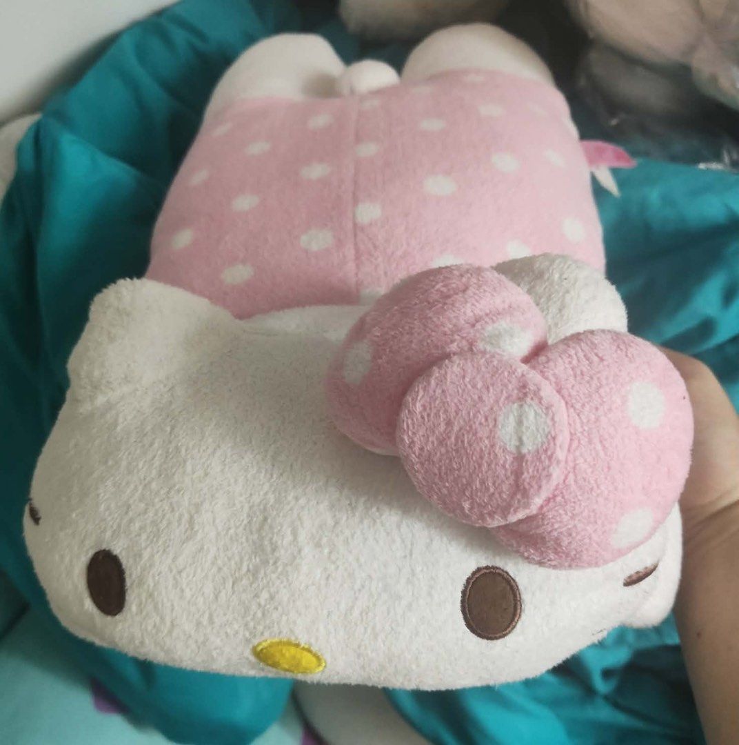 Hello Kitty Polka Pillow (Category: Other Stationery & Craft) located in San Antonio. Submitted by nanachan.01 (Listing ID 1460331946, Image 1). Description: BIN: $450 -coming soon.