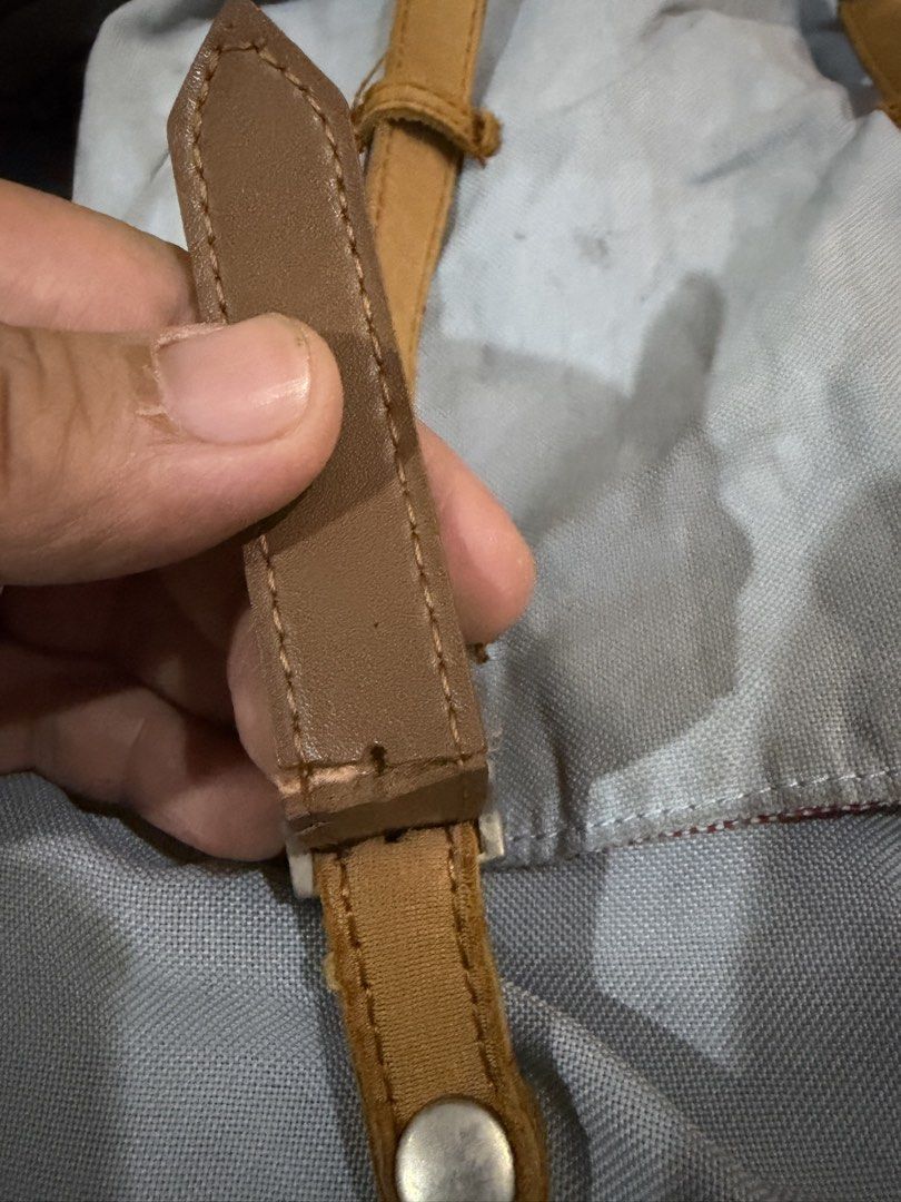 Herschel Supply Co. Backpack Light Blue (Category: Backpacks) located in Caloocan City. Submitted by jorge999.9 (Listing ID 1460461993, Image 3). Description: Herschel back pack Well used 7/10 condition See pictures for issues Negotiable Needs cleaning .