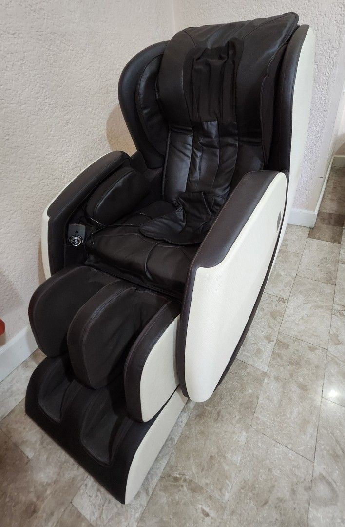 HIRO Hi Soar 3.0 Massage Chair (Category: Massage Devices) located in Cavite. Submitted by rjcad777 (Listing ID 1460325711, Image 1). Description: - HIRO Soar 3.0 Massage Chair - Color: Dark Brown & Cream - Condition: Good working order - Original Price: P110,000 - Reason for Selling: No longer needed - Benefits: Ideal for post-work relaxation - Pickup: Buyer to arrange pickup.