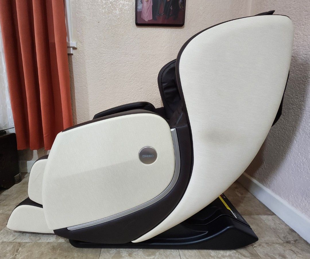HIRO Hi Soar 3.0 Massage Chair (Category: Massage Devices) located in Cavite. Submitted by rjcad777 (Listing ID 1460325711, Image 2). Description: - HIRO Soar 3.0 Massage Chair - Color: Dark Brown & Cream - Condition: Good working order - Original Price: P110,000 - Reason for Selling: No longer needed - Benefits: Ideal for post-work relaxation - Pickup: Buyer to arrange pickup.