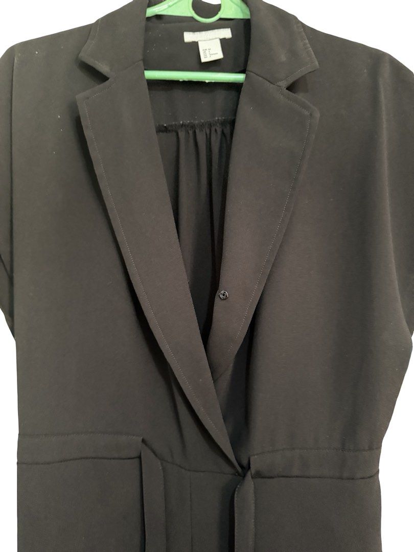 H&M Black Blazer Style Jumpsuit (Category: Jumpsuits) located in Quezon City. Submitted by msmarjqab (Listing ID 1460398922, Image 2). Description: - H&M Black Jumpsuit - Blazer-style top with tie waist - Cap sleeves - Elasticated back waist for comfort - Wide leg pants - Versatile: dress up or down.