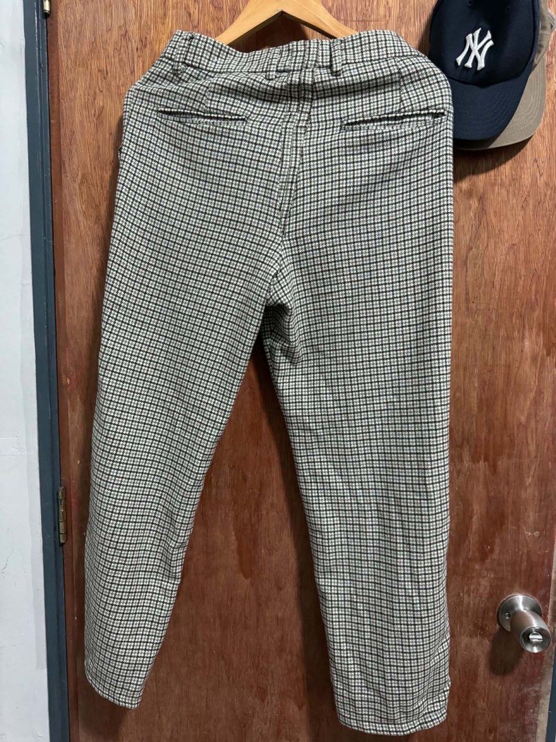 H&M CHECKERED PANTS (Category: Trousers) located in Manila. Submitted by jjamcotton (Listing ID 1460488980, Image 2). Description: .
