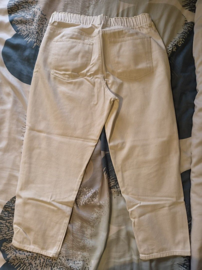 H&M Cream Pants (Category: Other Bottoms) located in Taguig. Submitted by nikkiudelp (Listing ID 1460402721, Image 2). Description: - Cream colored pants from H&M - Size EUR 40 / US 8 - Features an elastic waistband for comfort - Minor marks on fabric (see last photo).