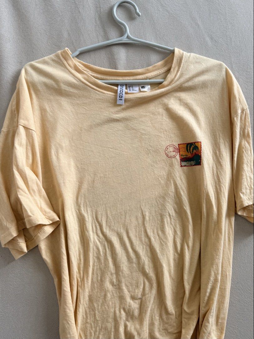 H&M Oversized Shirt (Category: Shirts) located in Pasig City. Submitted by steffipipay (Listing ID 1460330449, Image 1). Description: Free shipping. Used only twice. Good as new. .