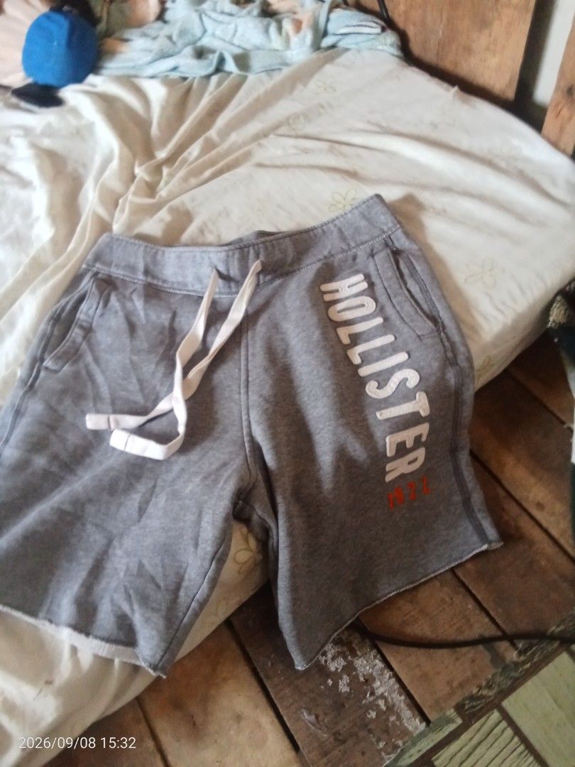 Hollister short (Category: Activewear) located in Butuan. Submitted by lourene.910 (Listing ID 1460393332, Image 1). Description: .