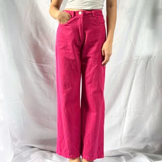 (Category: ) located in . Submitted by demi.rewears (Listing ID 1460313454, Image 1). Description: .