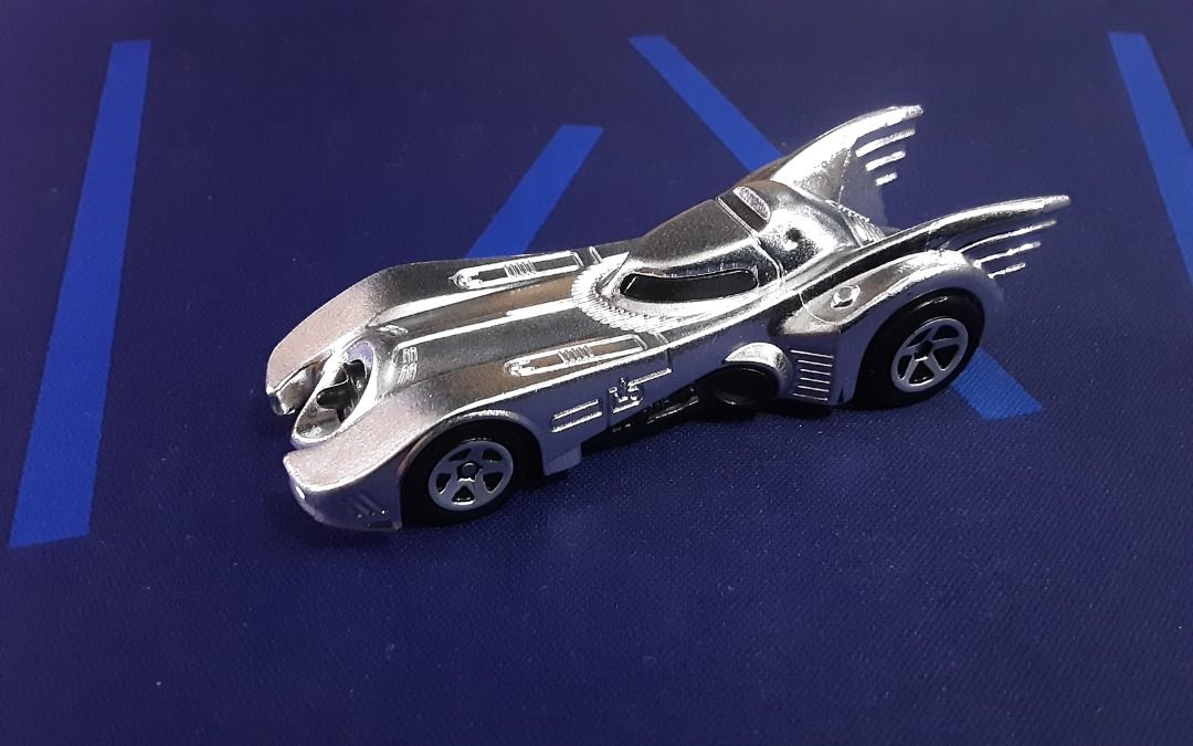 HOTWHEELS Batman and GCPD Vehicles Set (Category: Vehicle & Diecast Models) located in Quezon City. Submitted by bobbyrey1 (Listing ID 1460419925, Image 2). Description: HOTWHEELS Batman and GCPD Vehicles Set Set of 6. 1989 Batmobile (from Hotwheels Super Rigs - Batmobile Hauler Set) Camo Tumbler Batmobile (Hotwheels Mainline) Batman The Animated Series Batmobile (Hotwheels Mainline) All 3 Gotham City Police Department Vehicles (Hotwheels Special