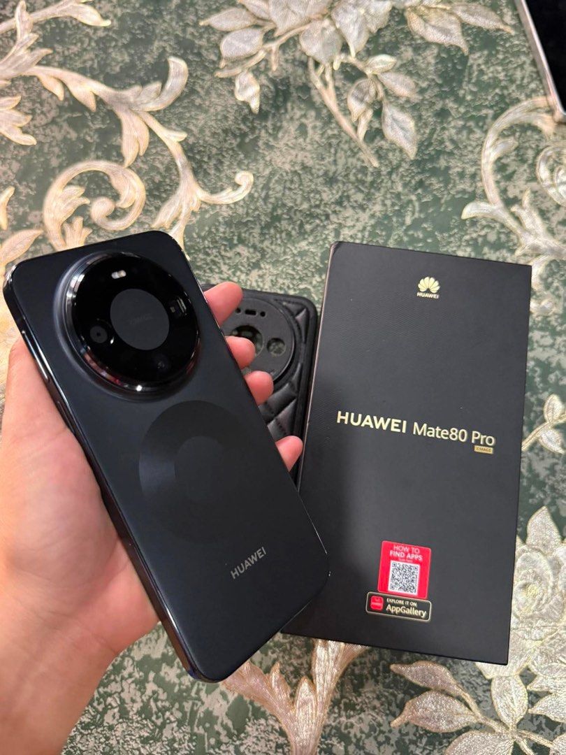 Huawei mate 80 pro 512GB (Category: Huawei) located in Taguig. Submitted by colecole2 (Listing ID 1460336191, Image 1). Description: Huawei mate 80 pro 512gb Black Openline Complete original package Good as new For sale or swap Selling price: 42,999 Test and check all you want upon meet up taguig or nearby.
