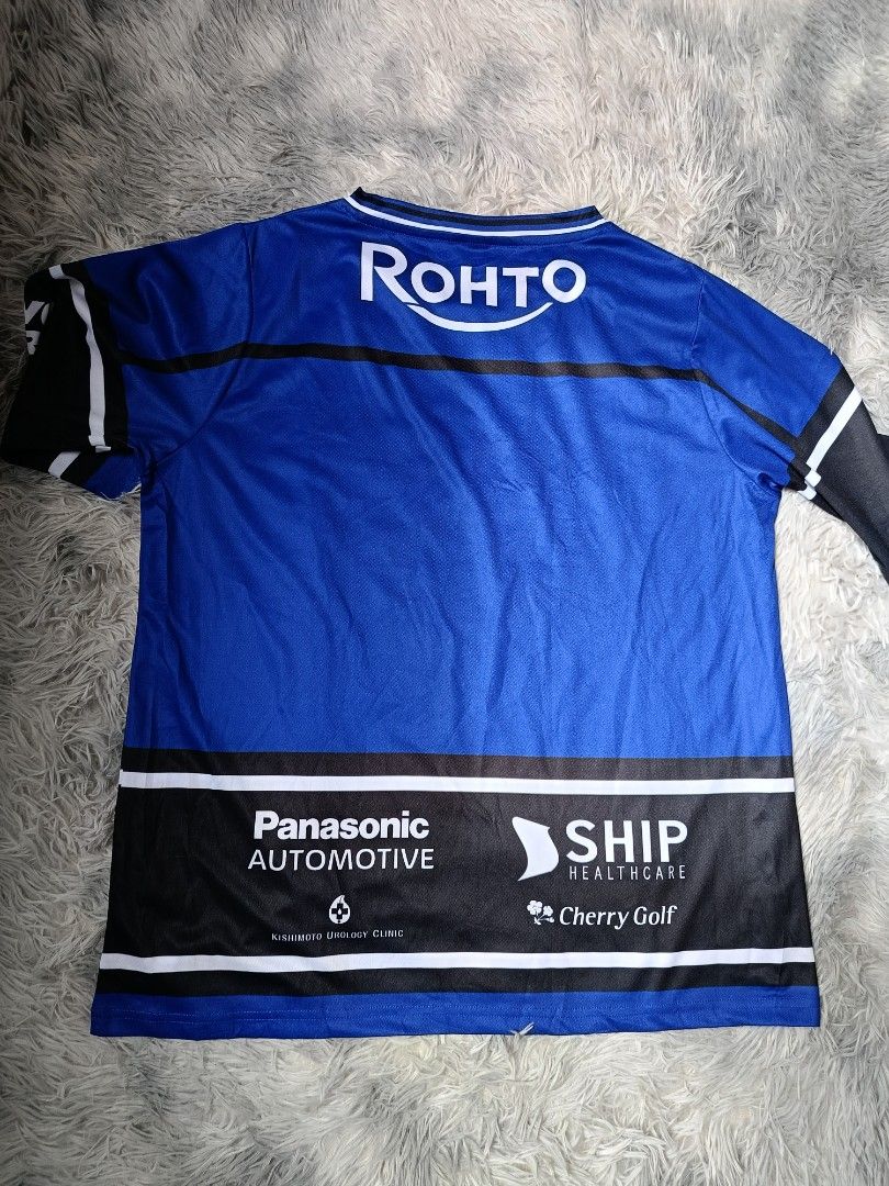 Hummel x Panasonic (Category: Activewear) located in Quezon City. Submitted by tedthrift (Listing ID 1460368214, Image 2). Description: issue minimal good condition size xl from thriftstore.