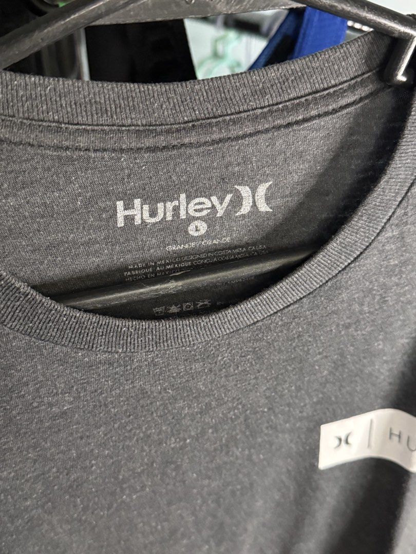 hurley gray-black t-shirt (Category: Tshirts & Polo Shirts ) located in Quezon City. Submitted by yonasthingz (Listing ID 1460387556, Image 2). Description: hurley gray-black t-shirt - P200 - size l - worn a few times, has signs of usage - rfs: not in use anymore loc: qc, new manila mop: gcash, bank transfer mod: jnt or sdd (sf/df to be shouldered by buyer) dm for inquiries!.
