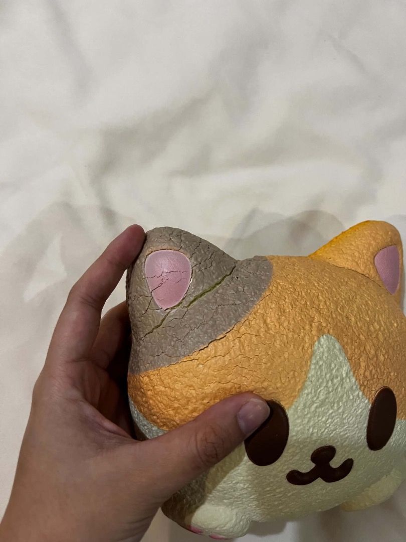 Ibloom Jumbo Mikepan Squishy (Category: Designer & Blind Box Toys) located in Marikina City. Submitted by spicyysalmon.archive (Listing ID 1460461742, Image 3). Description: 🤍 an original ibloom! 🤍 please note: due to their age, there are some minor paint cracks/imperfections on certain areas.