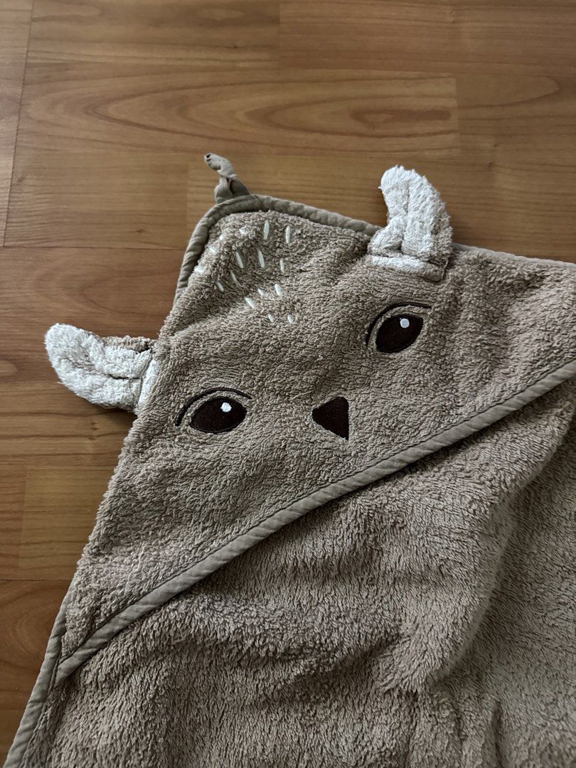 Ikea Baby Towel with hood (Category: Other Baby Bathing & Changing Needs) located in Marikina City. Submitted by babycluttermatter (Listing ID 1460464685, Image 3). Description: 80x80cm.