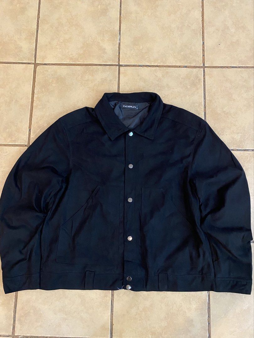 INCERUN Black Button-Up Jacket Size M (Category: Coats, Jackets and Outerwear) located in Manila. Submitted by sebthrift (Listing ID 1460357631, Image 1). Description: - Black INCERUN jacket - Size M (estimated) - Button-up front - Collared neckline - Two chest pockets - Ideal for layering - Simple and classic style.