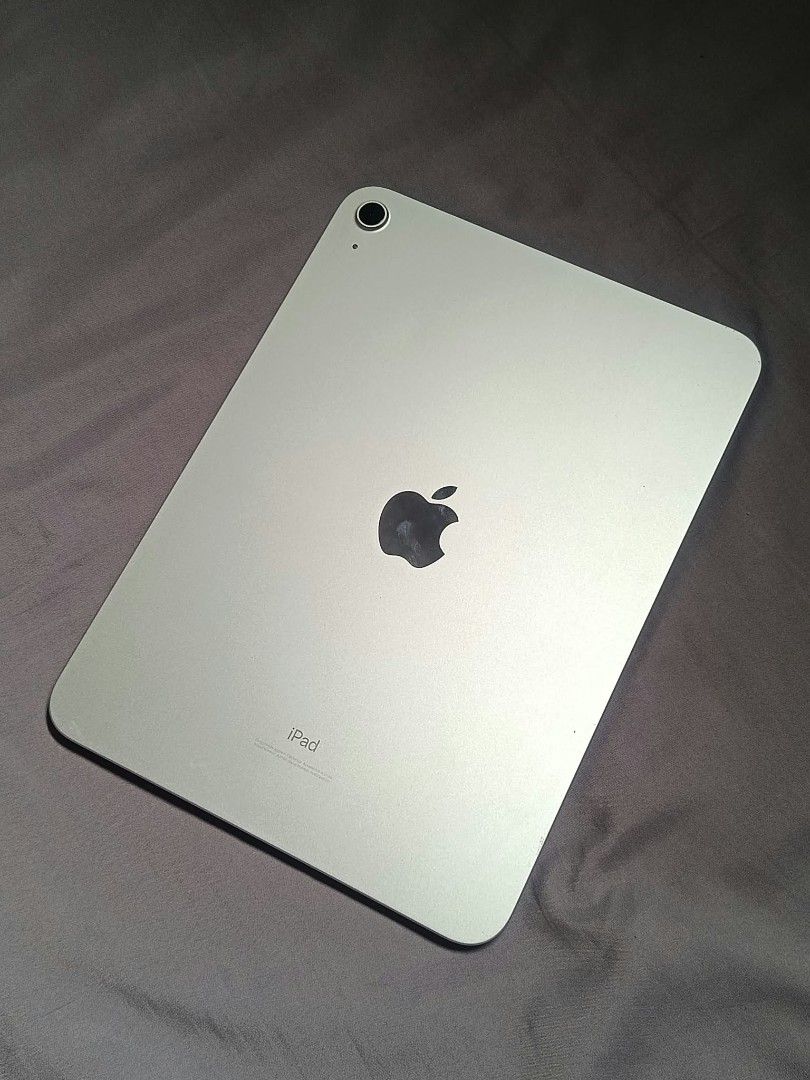 iPad 10th gen, 64gb (Category: iPad) located in Manila. Submitted by ekurtnatha47150 (Listing ID 1460337403, Image 1). Description: iPad 10th gen 64gb no history of repair all functions working no issue makinis unit,case and replacement charger are included. Pasay, Makati loc can do meetup!.