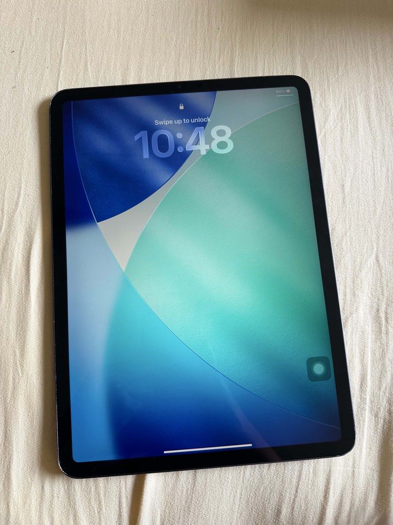 IPAD PRO 11 GEN2 (Category: iPad) located in Manila. Submitted by jansen.wolf (Listing ID 1460341618, Image 2). Description: IPAD PRO 11 GEN 2 256GB UNIT ONLY ISSUE MINIMAL DENTS ONLY.