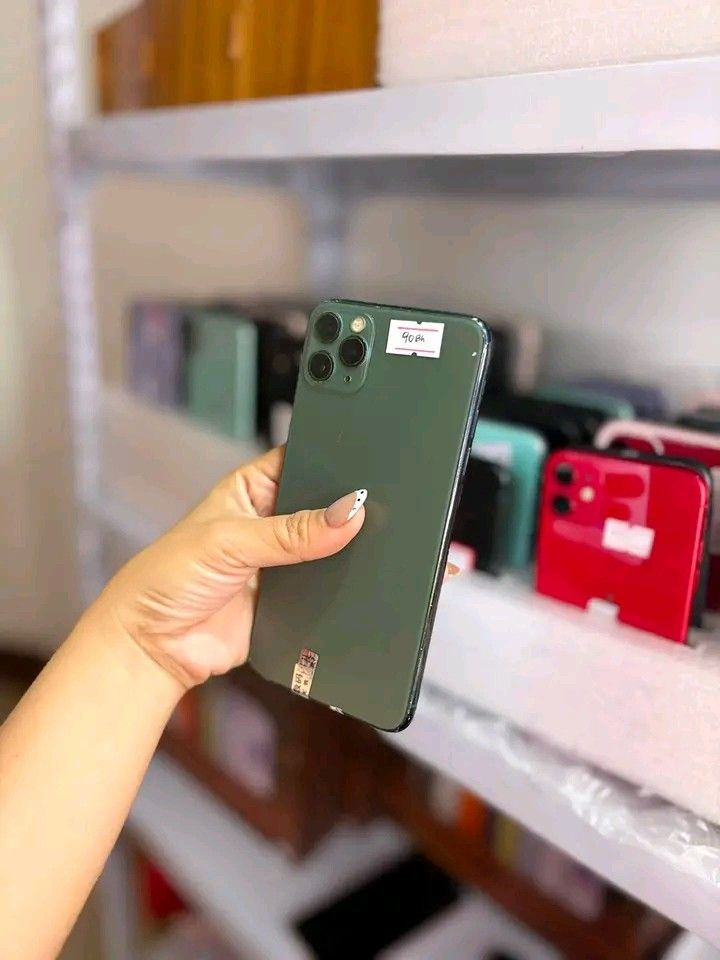 Iphone 11pro max (Category: iPhone 11 Series) located in Manila. Submitted by kzgadgets (Listing ID 1460317125, Image 1). Description: Onhaaaand🌸 Ready to deliver & ship. 𝐢𝐏𝐡𝟎𝟎𝟎𝟎𝐧𝐞 𝟏𝟏𝐏𝐑𝐎𝐌𝐀𝐗 𝟐𝟓𝟔𝐆𝐁🍏 • Any sim & Factory Onhaaaand🌸 Ready to deliver & ship. 𝐢𝐏𝐡𝟎𝟎𝟎𝟎𝐧𝐞 𝟏𝟏𝐏𝐑𝐎𝐌𝐀𝐗 𝟐𝟓𝟔𝐆𝐁🍏 • Any sim & Factory Unlocked 🛜 WIFI & DATA USE 🔋 90% Battery health 💈 IOS 26+ latest version 📯 Safe to update & reset �
