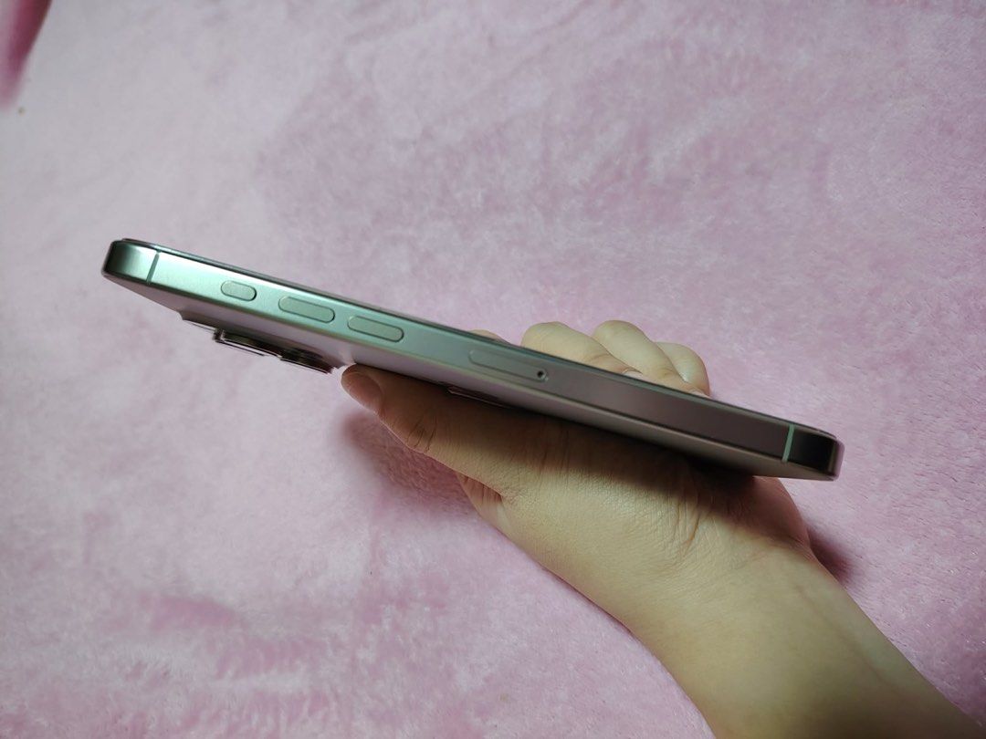 Iphone 16 Pro Max 256GB FU Natural Titanium (Category: iPhone 16 Series) located in Marikina City. Submitted by jhaze2318 (Listing ID 1460485922, Image 3). Description: FOR SALE or FOR SWAP: P45,999.99 Iphone 16 Pro Max 256GB FU Natural Titanium No issue All parts original Never been repaired/replaced any parts 86% BH (makunat pa) 621 CC Inclusion: Unit & case Unli check upon meet up. Loc: Marikina PM lang if interested. #PocoF8Ultra #PocoF8Pro #