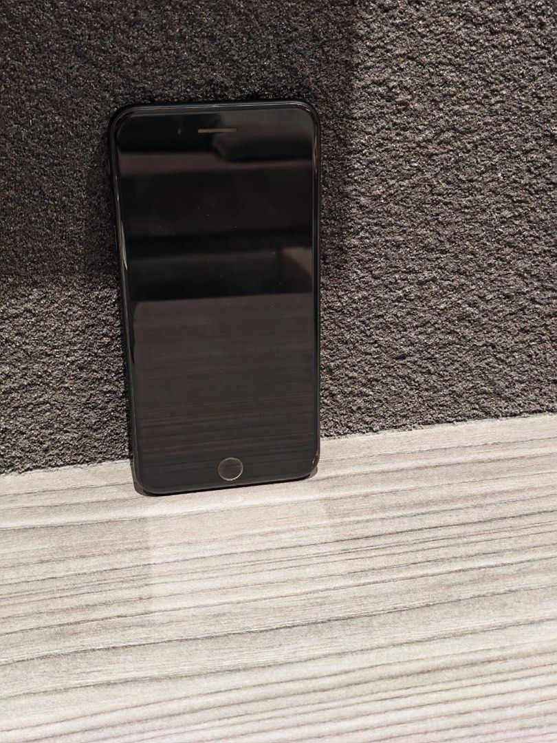iPhone 7plus (Category: iPhone 7 Series) located in Kuala Lumpur. Submitted by JasonNgew (Listing ID 1460471963, Image 3). Description: IOS 15.8.5 Chip:Apple 10 fusion Battery:3000mah+ Weight:150g Thickness:7.3mm .