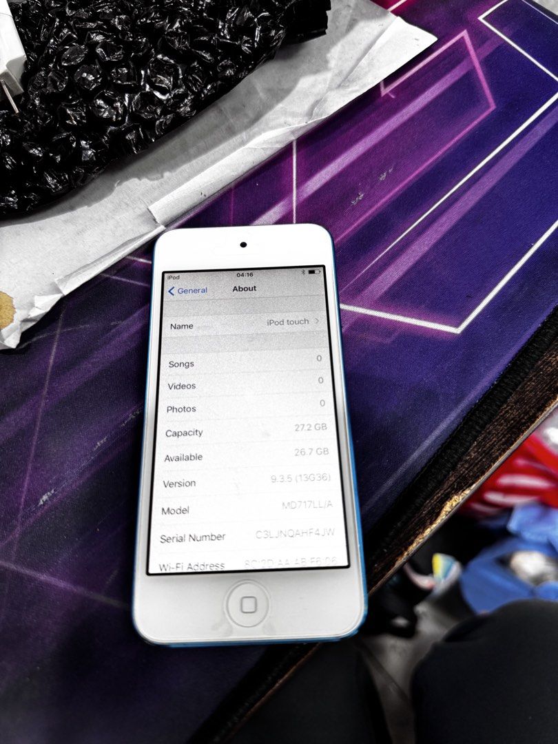 Ipod touch 5 (Category: Other Gadgets) located in San Juan City. Submitted by deanfranco52 (Listing ID 1460431133, Image 3). Description: Storage:32gb Color:blue Good condition Inclussion:charger.