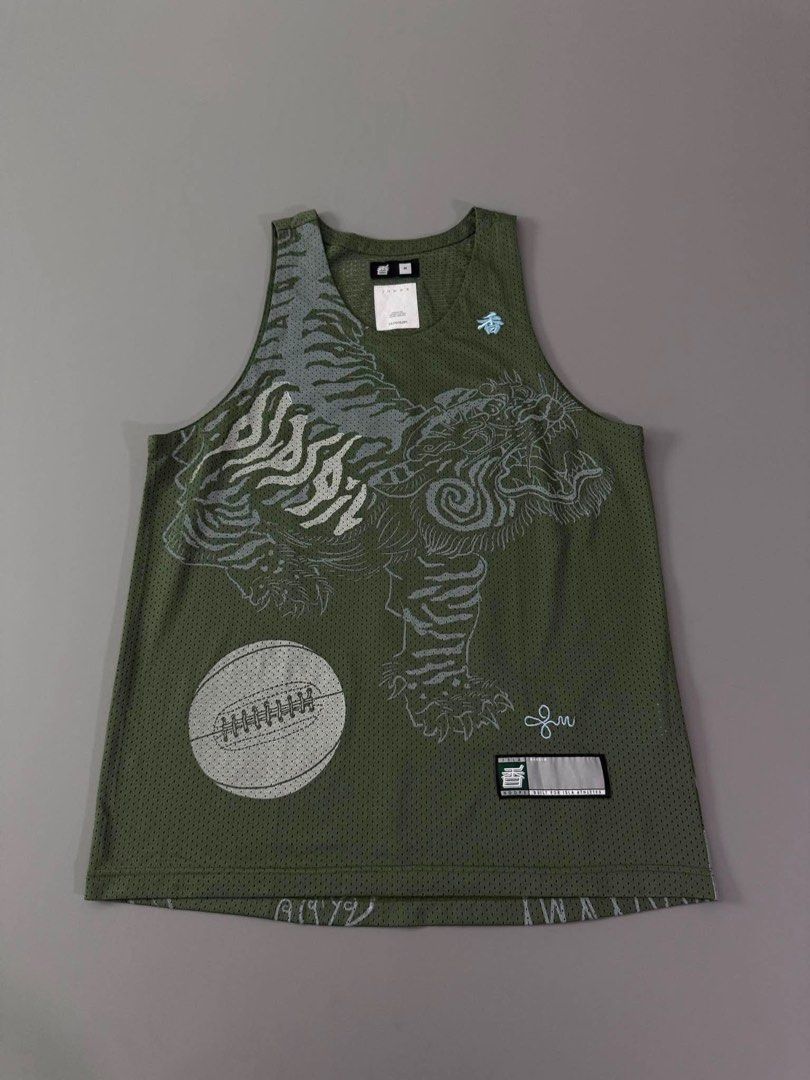 ISLA X OLDSOILISM WUSONG (Category: Activewear) located in Guagua. Submitted by sweetboyy (Listing ID 1460405589, Image 1). Description: ISLA X OLDSOILISM WUSONG EXCELLENT CONDITION / NO ISSUE SIZE MEDIUM ON TAG / DIMES L29 W22.