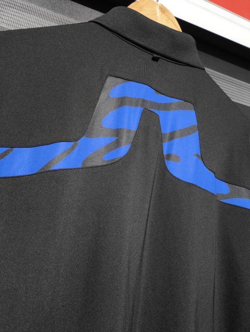 J Lindeberg Polo (Category: Tshirts & Polo Shirts ) located in Manila. Submitted by joshramly (Listing ID 1460349320, Image 3). Description: J Lindeberg Polo KV Size Medium on Tag 21 x 28 Good as New .