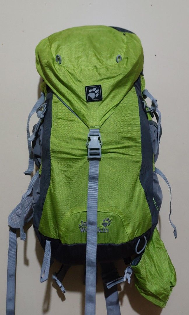 JacK Wolfskin Hiking 34L (Category: Backpacks) located in Manila. Submitted by bien_greatgoods (Listing ID 1460422424, Image 1). Description: .