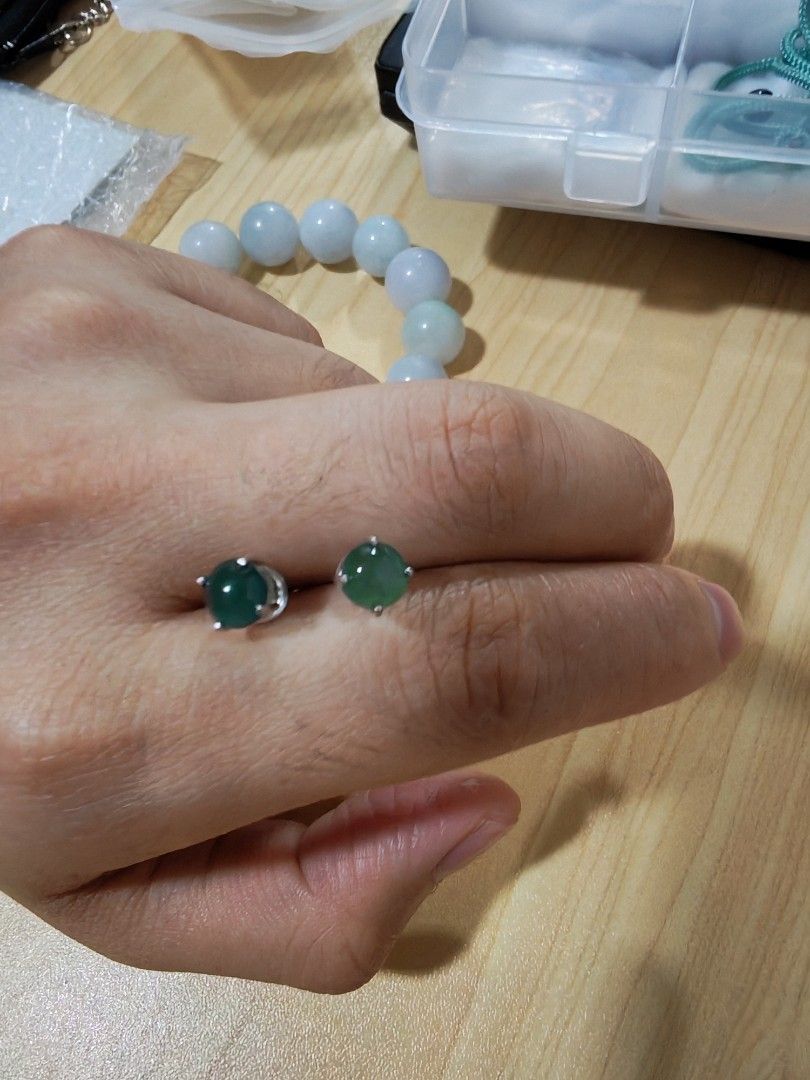 Jadeite earring (Category: Luxury Accessories) located in Bacoor. Submitted by jadeitemaster (Listing ID 1460369461, Image 1). Description: Jadeite earring set in S925 Customized One of a kind!!! This is a pair of earring you will never see in malls jewelry shops. Only one pair availeble..