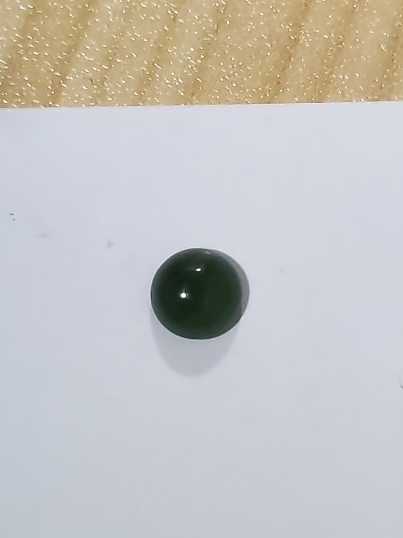 Jadeite loose stone (Category: Jewelry) located in Bacoor. Submitted by jadeitemaster (Listing ID 1460486402, Image 2). Description: Type A Jadeite Intense Green Burmese Jadeite With certificate For ring, add to your customized jewelry..