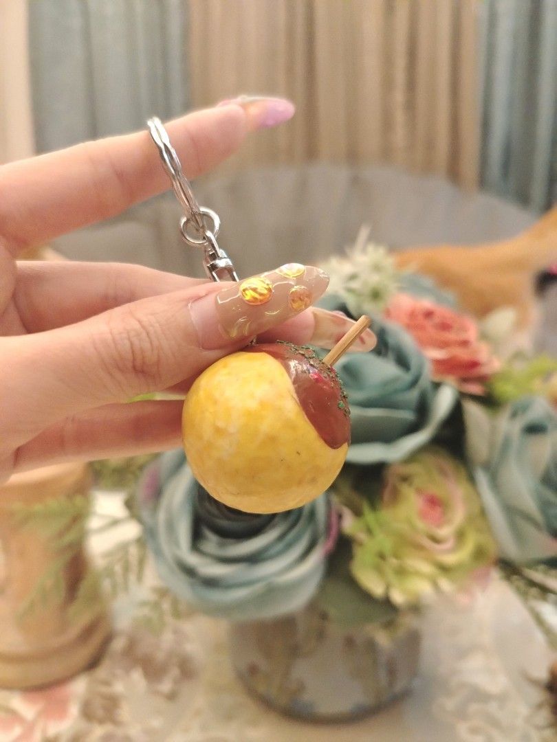 Japanese Takoyaki Keychain (Category: Character Goods) located in San Fernando. Submitted by jpmarketplace2023 (Listing ID 1460430361, Image 3). Description: 💚 All items are authentic from Japan. 💛 MOP: GCash (❌️ GCash Protect) 🩵 MOD: LBC only (❌️ S. Checkout, COD, COP) 💙 Meet-up: Vista Mall, San Fernando, Pampanga 💜 All items are on-hand. 🧡 First to pay gets the item first. ❤️ Breakable items are packed with care and caution. Seller will n